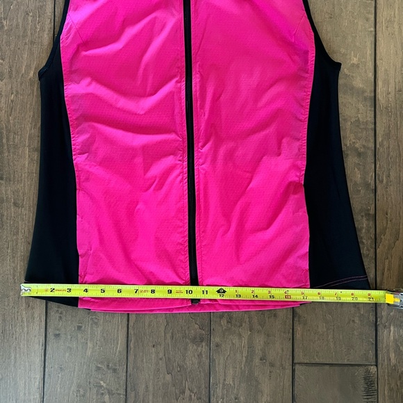 IllumiNITE Newport Reflective Running/Walking Vest, M - Picture 14 of 14